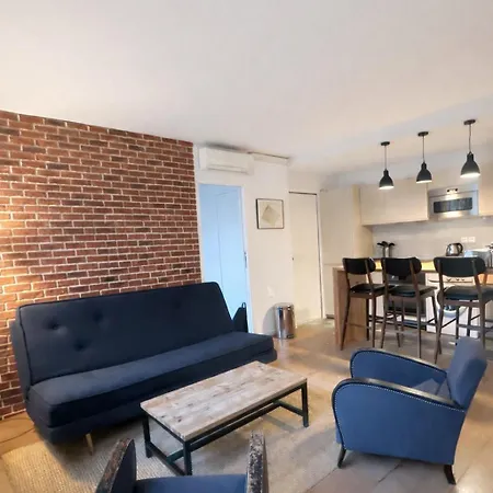 Chic Pres Du Champ-de-mars Apartment